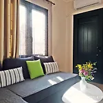 Old Harbour By Corfuescapes Apartament *