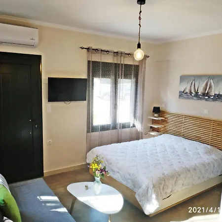 Old Harbour By Corfuescapes Apartment *